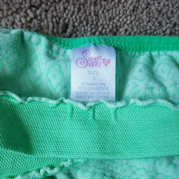 2 bras - Picture 6 of 7